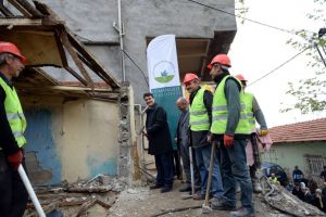 Bursa Osmangazi'de trafik engeline sonunda balyoz vuruldu