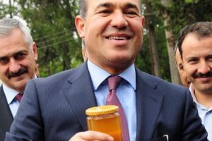 Bir şişe bala 10 bin lira: Genel Başkanımız bunu yediğinde...
