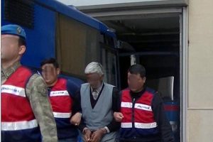 Baba ve oğlunu &ouml;ld&uuml;ren zanlı, 10 yıl sonra yakalandı