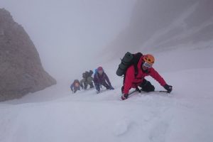Bursa'da sis altında zirve tırmanışı!