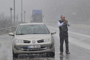 Bolu'da kar yağışı şaşkınlığı