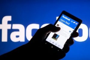Facebook ilk &ccedil;eyrek bilan&ccedil;osunu a&ccedil;ıkladı