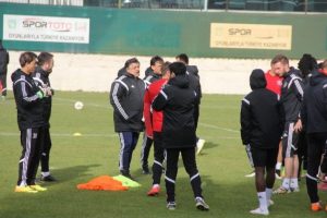 Yılmaz Vural: "Hepimizin sorunu var"