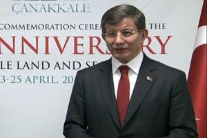 "Bug&uuml;n biz Coniler ve Ahmetler buluşuyoruz"