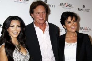 Kardashian'ın babası kadın olduktan sonra g&ouml;r&uuml;nt&uuml;lendi...