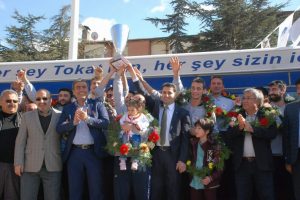 Şampiyon  Plevnespor'a coşkulu karşılama