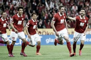 Mainz'ı Stefan Bell sırtladı!