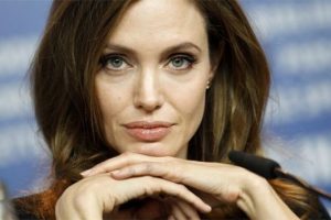 Angelina Jolie, Suriye krizi nedeniyle BM G&uuml;venlik Konseyi'ni eleştirdi