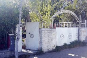 2 kişinin &ouml;ld&uuml;ğ&uuml; binada bir aile daha &ouml;l&uuml;mden d&ouml;nd&uuml;