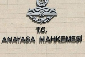 Davutoğlu'ndna AYM'ye mesaj