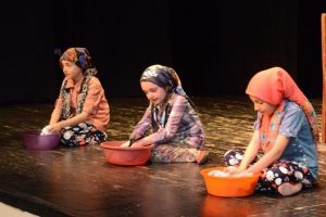 Bursa'da minik dramacılar h&uuml;nerlerini sergiledi