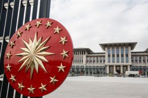 Cumhurbaşkanlığı sarayında ş&uuml;pheli şahıs alarmı