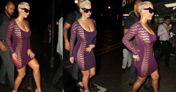 Amber Rose elbisesine zor sığdı...