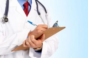 Sağlık Bakanı'na 'cahil' diyen doktor i&ccedil;in 2 yıl hapis istendi