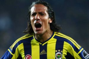 Alves Fenerbah&ccedil;e defterini kapattı!