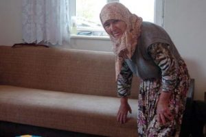 &Ccedil;ekyat i&ccedil;inde sakladığı altınlar, g&uuml;peg&uuml;nd&uuml;z &ccedil;alındı