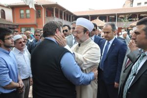 Bursa'da acı g&ouml;rev, G&ouml;rmez &ccedil;ocukluk arkadaşının cenazesindeydi