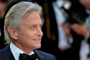 Michael Douglas'tan n&uuml;kleer silah uyarısı