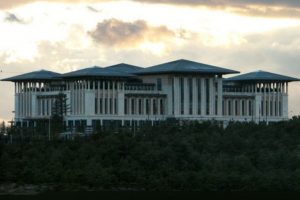 Cumhurbaşkanlığı Sarayı'nın 2 el halısı 3 ayda tamamlandı