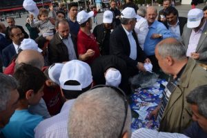 Bursa'da cağ d&ouml;nere b&uuml;y&uuml;k ilgi