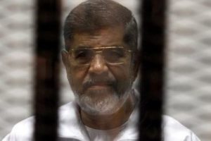 Mursi'nin davası 30 Nisan'a ertelendi