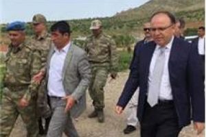D&uuml;n komutan ve valiyi ağırlamıştı! Bug&uuml;n &ouml;ld&uuml;r&uuml;ld&uuml;!