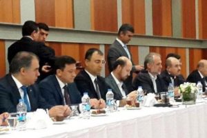 Bilal Erdoğan, İzmir'de İHL m&uuml;d&uuml;rleriyle g&ouml;r&uuml;şt&uuml;
