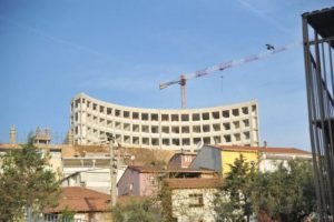 Bursa'da skandal! Devlet hastanesi inşaatından 10 ton bakır kablo &ccedil;alındı