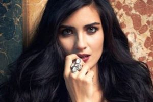 Tuba B&uuml;y&uuml;k&uuml;st&uuml;n'&uuml; hi&ccedil; b&ouml;yle g&ouml;rmediniz...