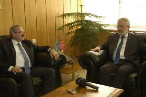 Vali Karaloğlu'ndan Rekt&ouml;r Ulcay'a ziyaret