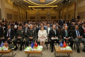 Gaziantep'te kadına y&ouml;nelik şiddet &ccedil;alıştayı