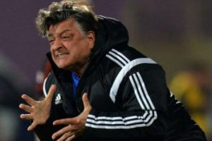 "Futbola mı k&uuml;st&uuml;n&uuml;z?"