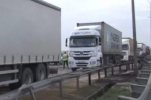 TEM'de 10 kilometrelik kuyruk