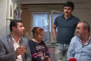 Demirtaş'tan Ordu'lu gence ''vicdan-ı ret'' &ouml;nerisi