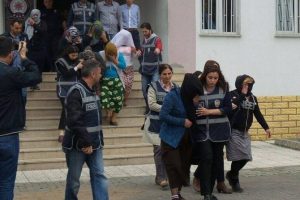 Fuhuş operasyonu: 21 g&ouml;zaltı