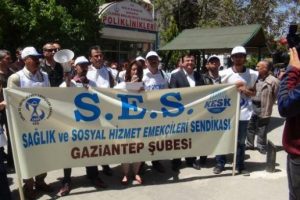 Sağlık&ccedil;ılar fiili hizmet zammı istiyor