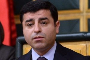 'Siz kralınıza tansiyon hapı ayarlayın'