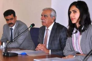 T&uuml;rk: Mesele İmralı'ya kadar gitti