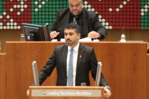 SPD Milletvekili Y&uuml;ksel: "AB'nin m&uuml;lteci politikaları değişmeli"