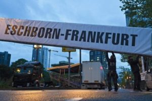 Frankfurt'ta saldırı ihtimali yarışı iptal ettirdi