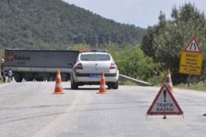 Feci kaza! &Ccedil;anakkale İzmir yolu kapandı