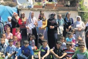 Y&uuml;zlerce ev kadınına dolandırıcı şoku!