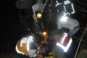 Bursa'da feci kaza! Off-road aracı dereye u&ccedil;tu...