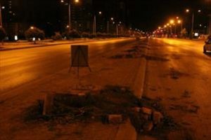 Tramvay hattı i&ccedil;in y&uuml;zlerce ağa&ccedil; kesildi