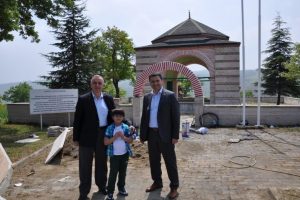 Bursa'da Samsa &Ccedil;avuş T&uuml;rbesi yenileniyor