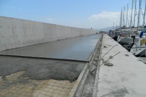 Bursa'da Arnavutk&ouml;y balık&ccedil;ı barınağı yenileniyor