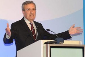 İş Bankası Genel M&uuml;d&uuml;r&uuml; Adnan Bali'den Avea a&ccedil;ıklaması