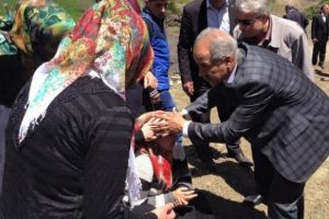 Yaralılara ilk m&uuml;dahaleyi milletvekili yaptı