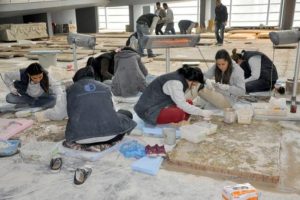 İşte, bizdeki ve d&uuml;nyadaki mozaik restorasyonu