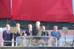 Bah&ccedil;eli: "Gel ne olursan ol yine gel"